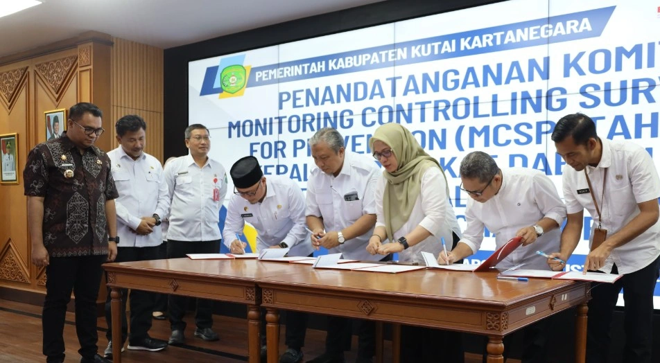Kukar Perkuat Pencegahan Korupsi, Kepala OPD Teken Komitmen MSCP 2025 Disaksikan Bupati
