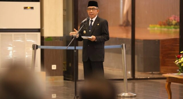 Pelantikan Kadishub Kutim Baru, Bupati Kutim Tekankan Penyelesaian Pelabuhan Kenyamukan dan Bandara Tanjung Bara